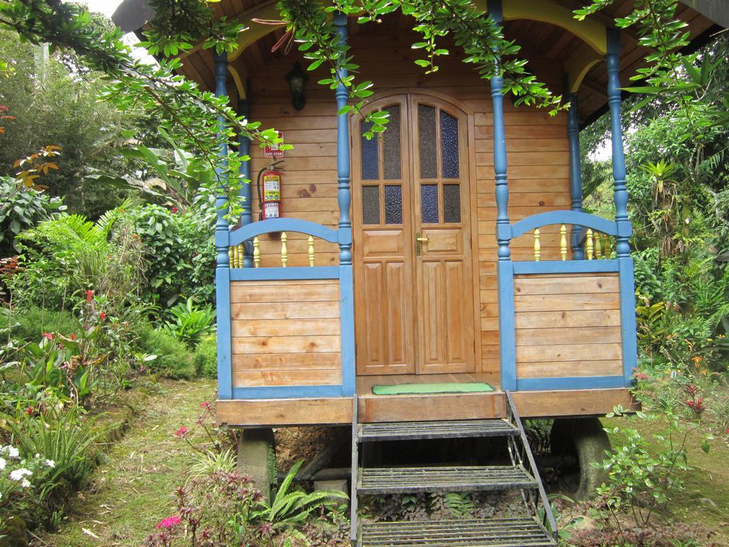 Hosteria La Roulotte - Миндо Экстерьер фото